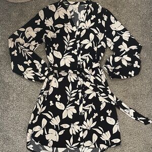 a new day Black and White Floral Long Sleeve Tie-Waist Dress